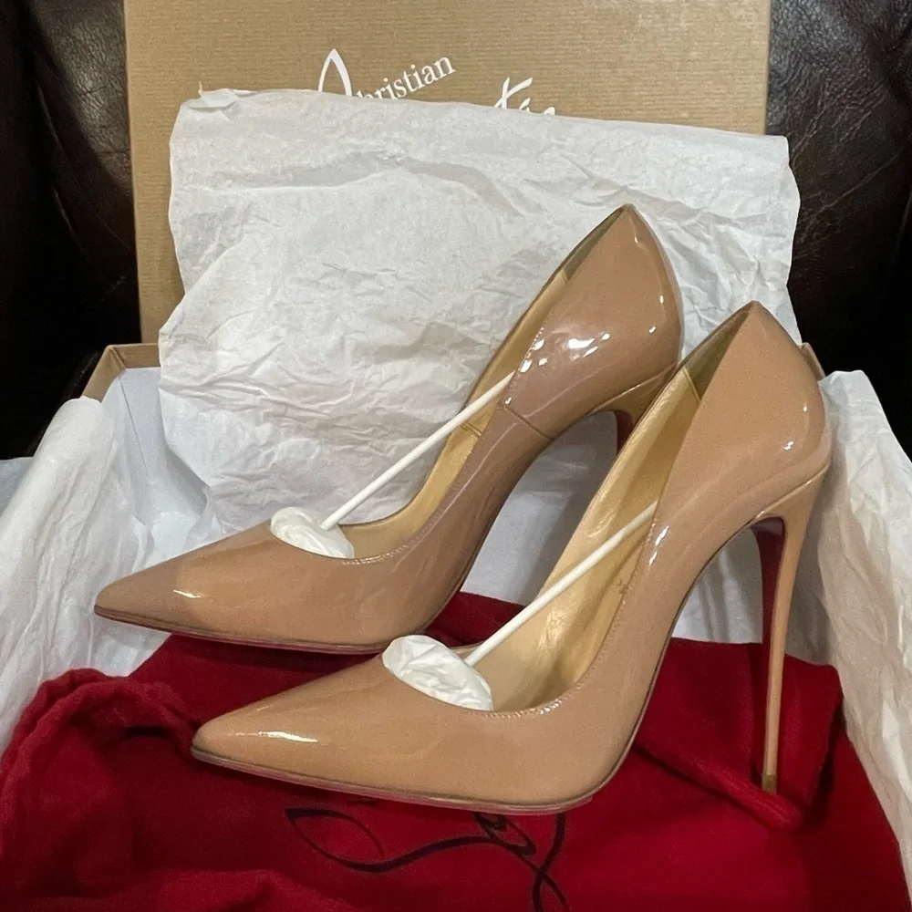 Christian Louboutin “So Kate” stiletto 120mm Nude Patent leather, EU 40.5